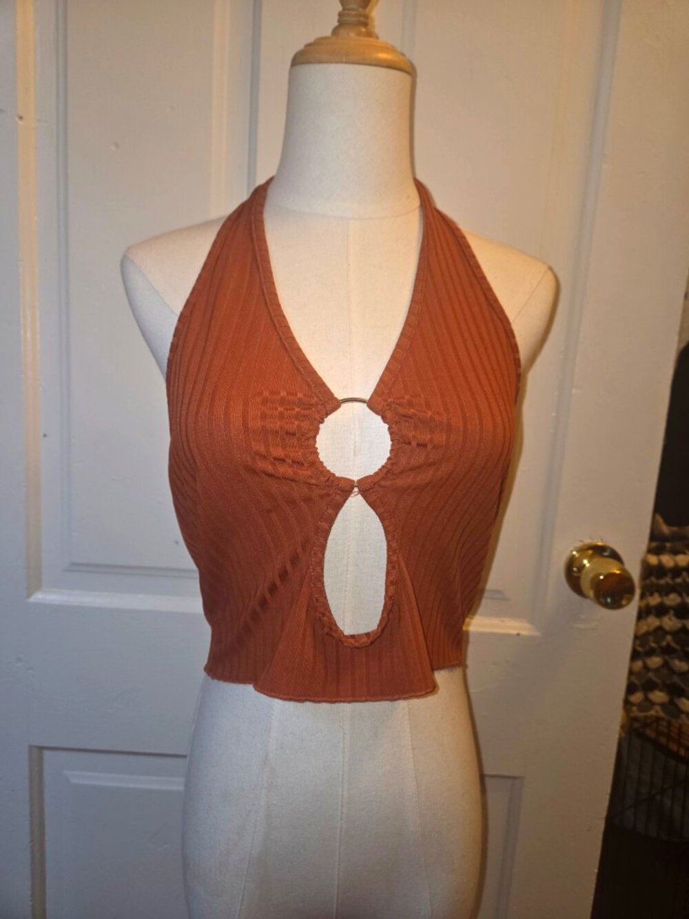 SHEIN Halter Crop Top Size L Rust Ribbed Knit Ring Cutout Open Back